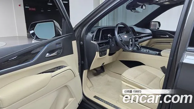 Cadillac Escalade 2021 — фото 10