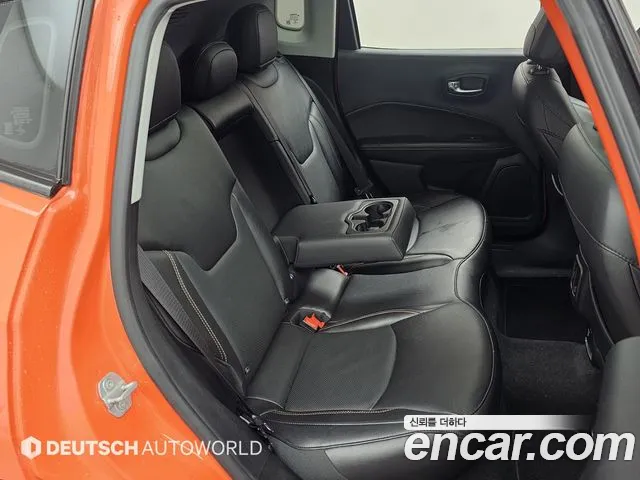 Jeep Compass 2019 — фото 12