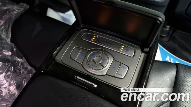 Hyundai Genesis 2014 — фото 18