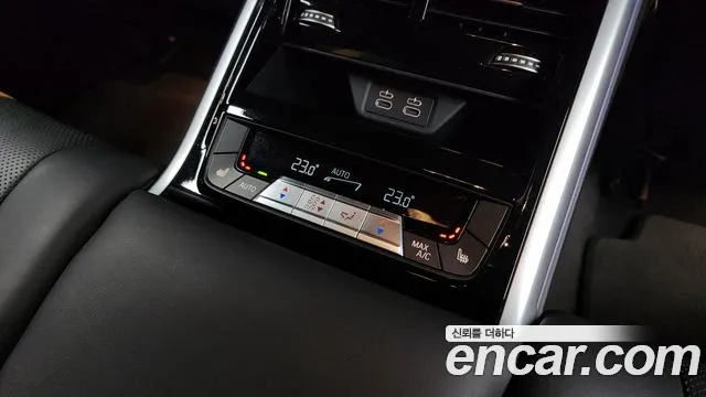 BMW M8 2020 — фото 19