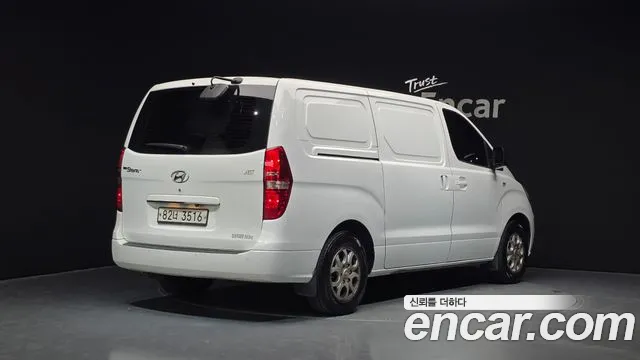 Hyundai Starex 2015 — фото 2