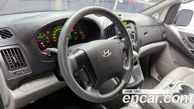 Hyundai Starex 2015 — фото 13
