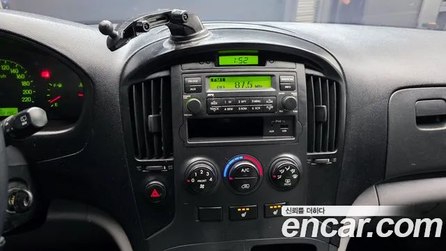 Hyundai Starex 2015 — фото 18