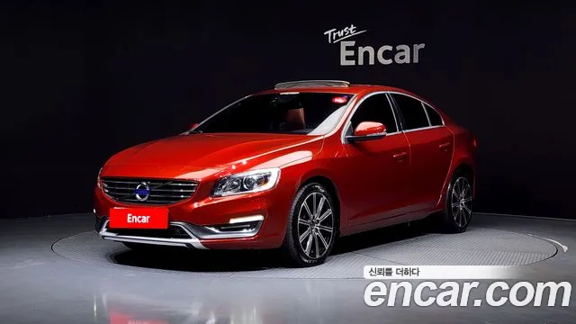 Volvo S60 2014 — фото 1