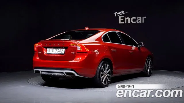 Volvo S60 2014 — фото 2
