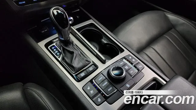 Hyundai Genesis 2016 — фото 9