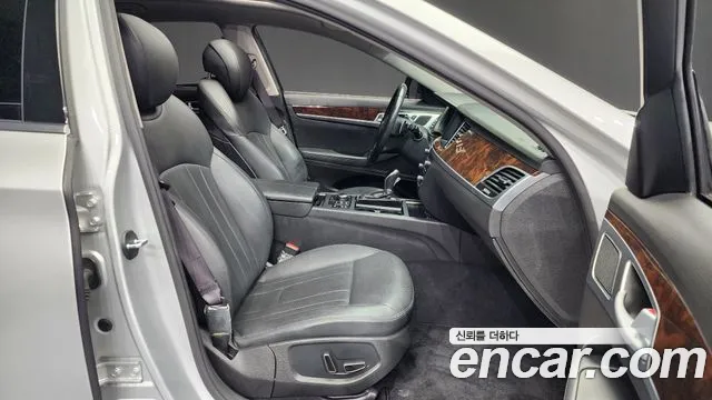 Hyundai Genesis 2016 — фото 11