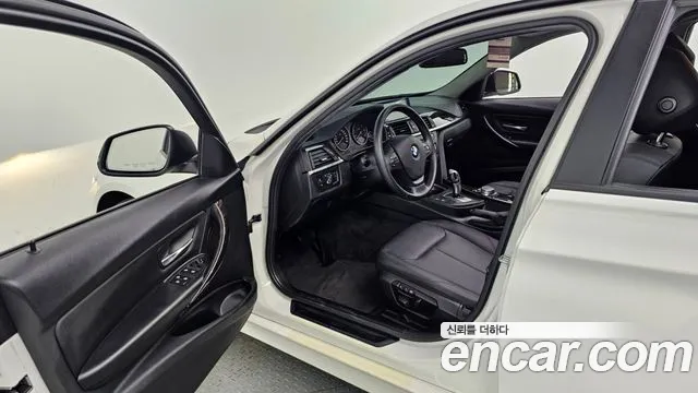 BMW 3-Series 2015 — фото 10