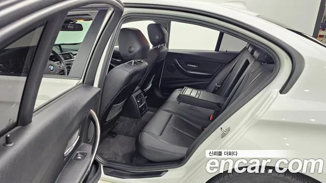 BMW 3-Series 2015 — фото 11