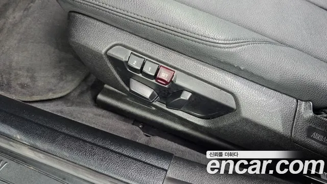 BMW 3-Series 2015 — фото 18