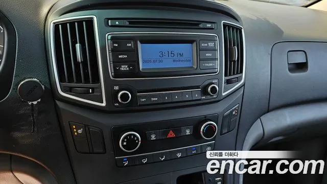 Hyundai Starex 2020 — фото 18