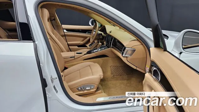 Porsche Panamera 2016 — фото 11