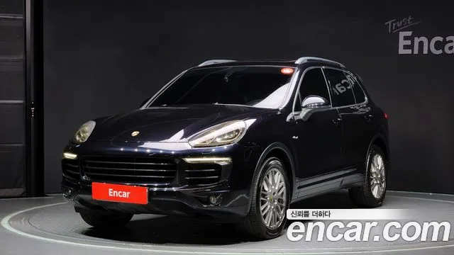 Porsche Cayenne 2016 — фото 1