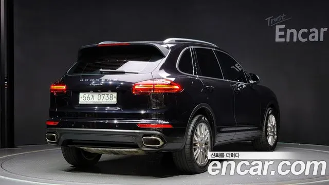 Porsche Cayenne 2016 — фото 2
