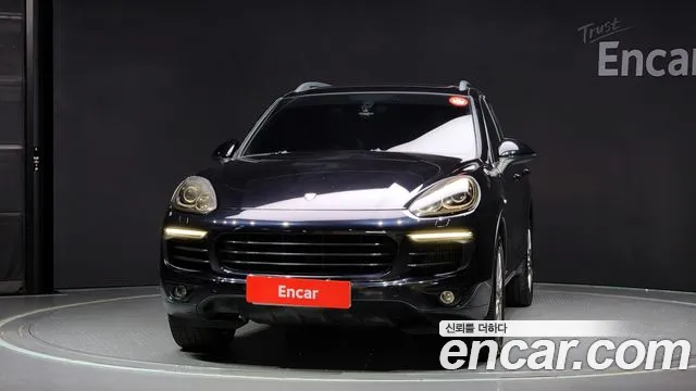 Porsche Cayenne 2016 — фото 3