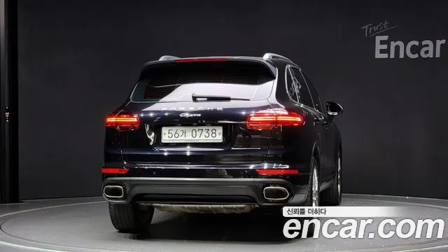 Porsche Cayenne 2016 — фото 4