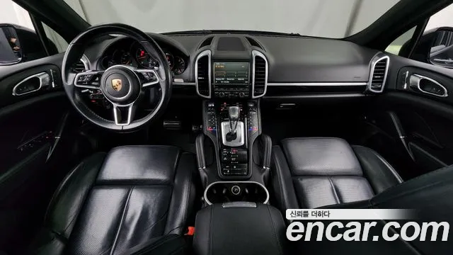 Porsche Cayenne 2016 — фото 7