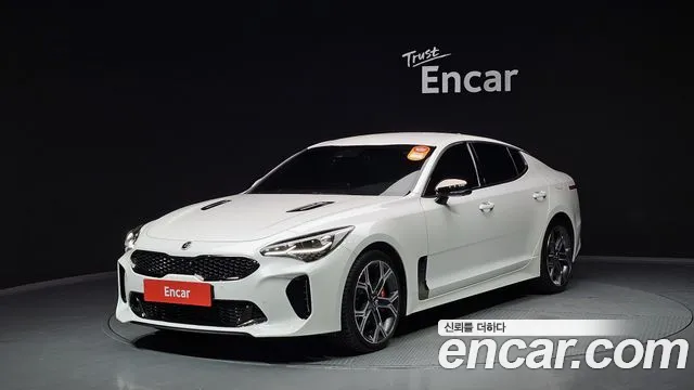 Kia Stinger 2020 — фото 1