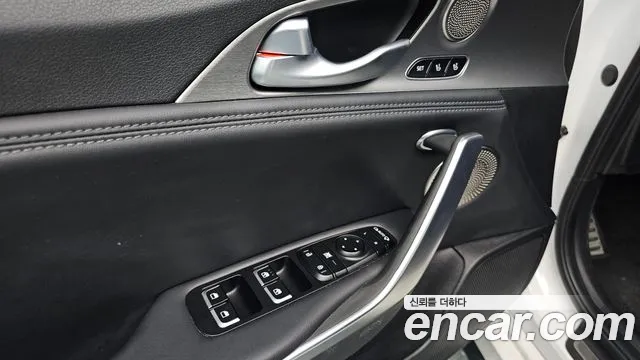 Kia Stinger 2020 — фото 17