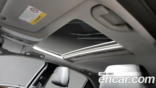Mercedes-Benz E-Class 2012 — фото 19