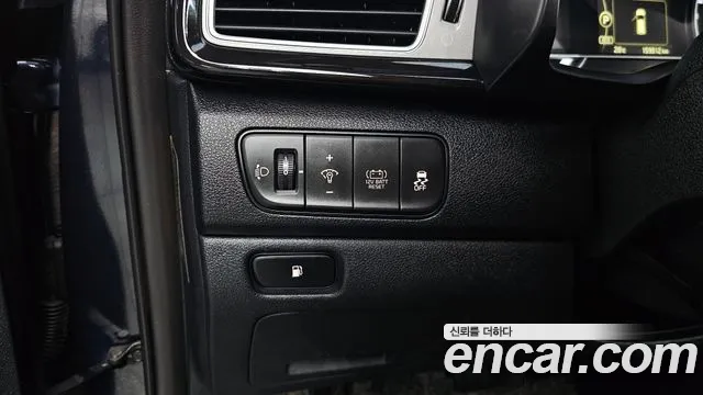 Kia Niro 2018 — фото 14