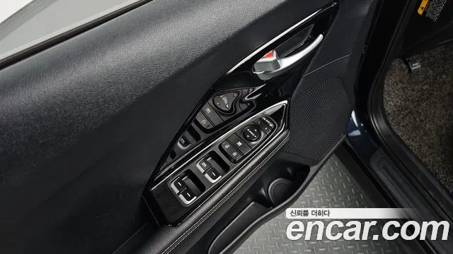 Kia Niro 2018 — фото 18