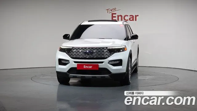 Ford Explorer 2020 — фото 3
