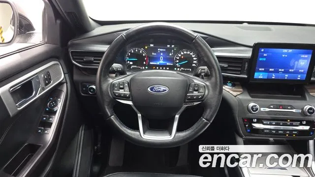 Ford Explorer 2020 — фото 13
