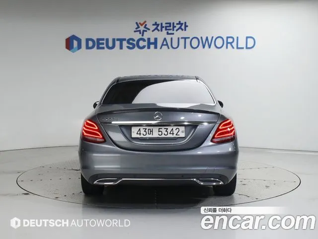 Mercedes-Benz C-Class 2017 — фото 4