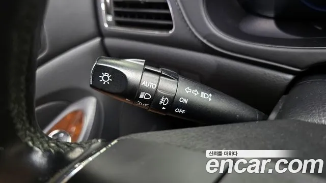 Hyundai Genesis 2010 — фото 16