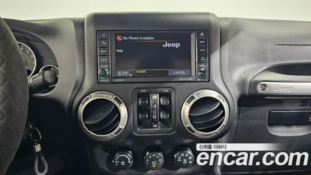 Jeep Wrangler 2017 — фото 17