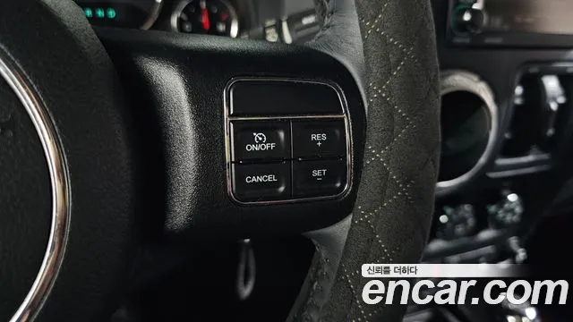 Jeep Wrangler 2017 — фото 19