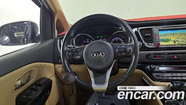 Kia Canival 2016 — фото 13