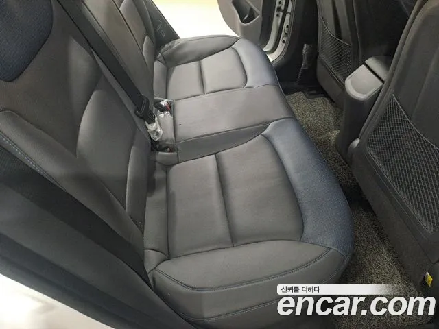 Hyundai Ioniq 2016 — фото 14