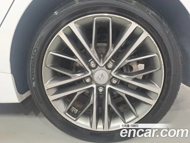 Hyundai Ioniq 2016 — фото 17