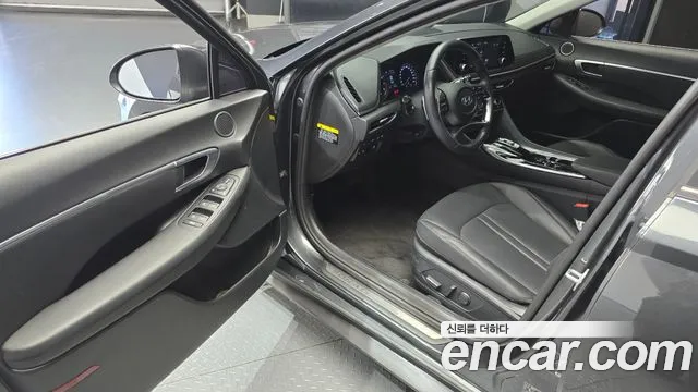 Hyundai Sonata 2020 — фото 11