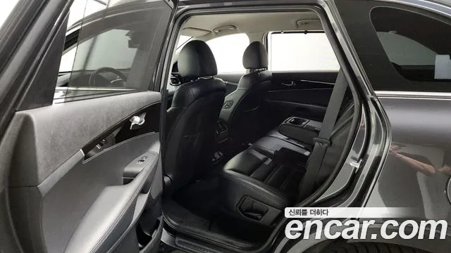 Kia Sorento 2018 — фото 11