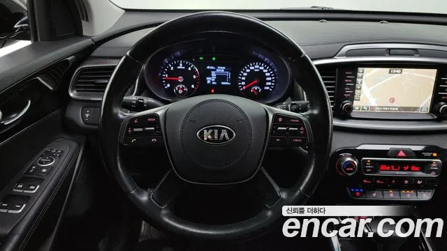 Kia Sorento 2018 — фото 15