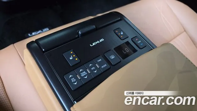 Lexus ES 2023 — фото 18