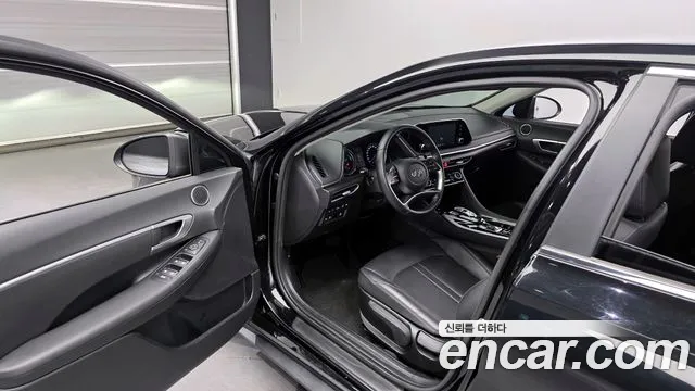 Hyundai Sonata 2022 — фото 10