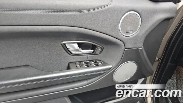 Land Rover Range Rover Evoque 2017 — фото 17