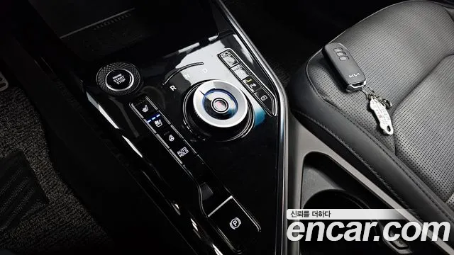 Kia Niro 2024 — фото 9