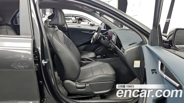 Kia Niro 2024 — фото 11