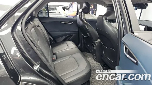 Kia Niro 2024 — фото 12