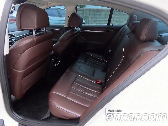 BMW 5-Series 2021 — фото 10
