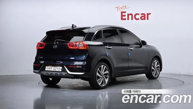 Kia Niro 2017 — фото 2