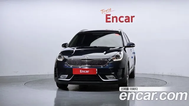 Kia Niro 2017 — фото 3