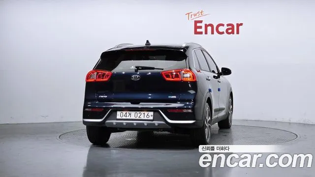 Kia Niro 2017 — фото 4