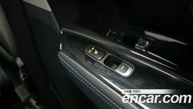 Kia Niro 2017 — фото 18