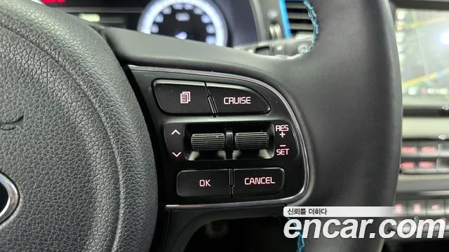 Kia Niro 2017 — фото 19